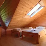 Pod Tatrami Widok Na Tatry, Sauna, Parking, Blisko Term Bukovina Panzió