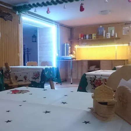 Pod Tatrami Bed & Breakfast Bukowina Tatrzanska
