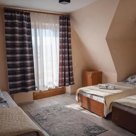 Pod Tatrami Nocleg ze śniadaniem 3*
