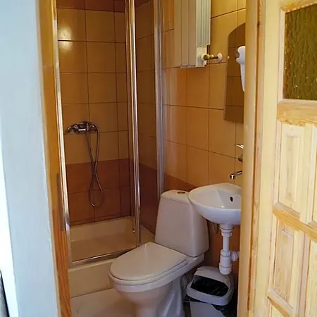 Pod Tatrami Widok Na Tatry, Sauna, Parking, Blisko Term Bukovina Alojamento de Acomodação e Pequeno-almoço